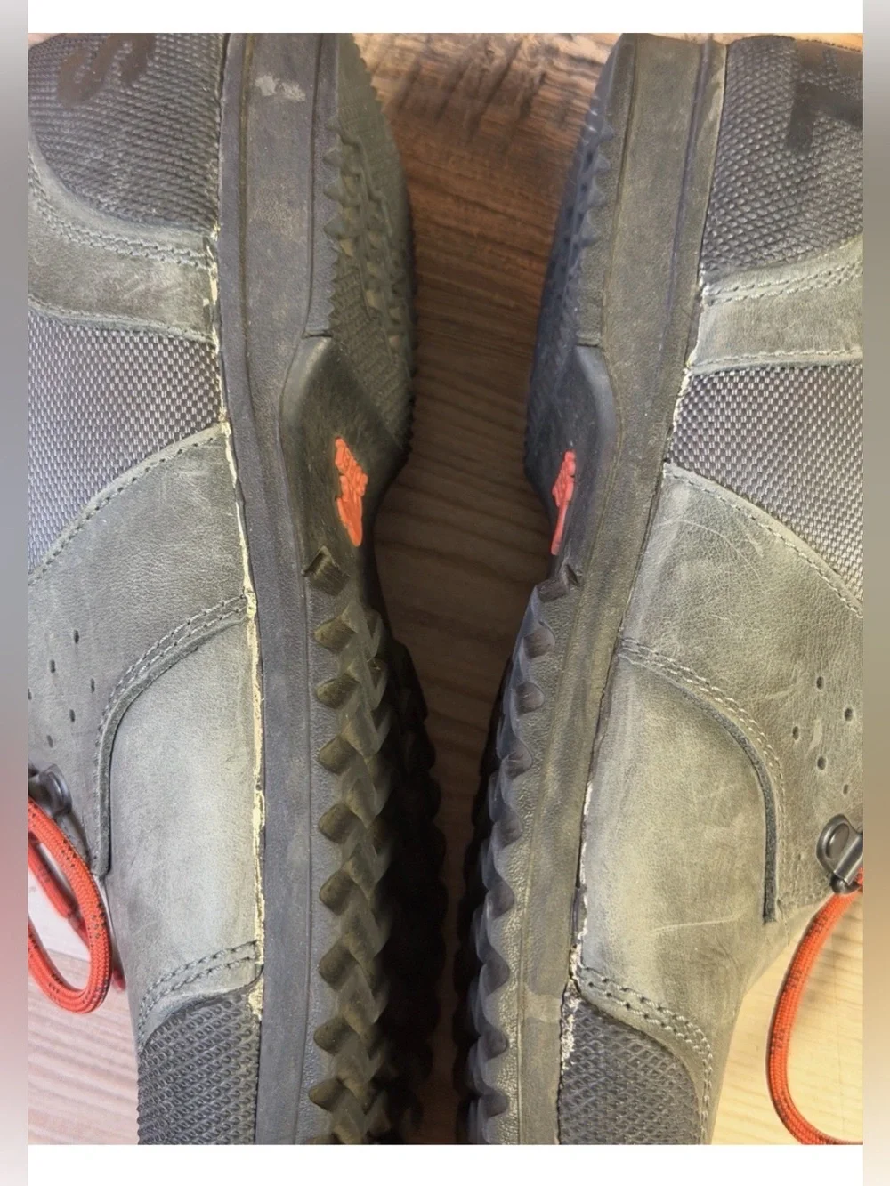 Sorel Ankeny Mid Hiker Boots Men's Size 8  Waterproof Leather Grey